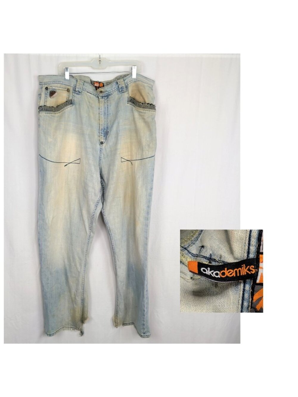 Akademiks Baggy Jeans 42 Blue Distressed Light Wash